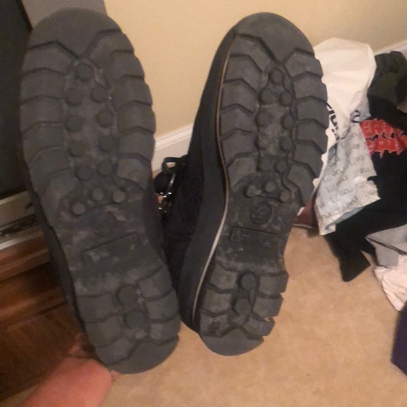 Timberlands - Picture 3 of 3